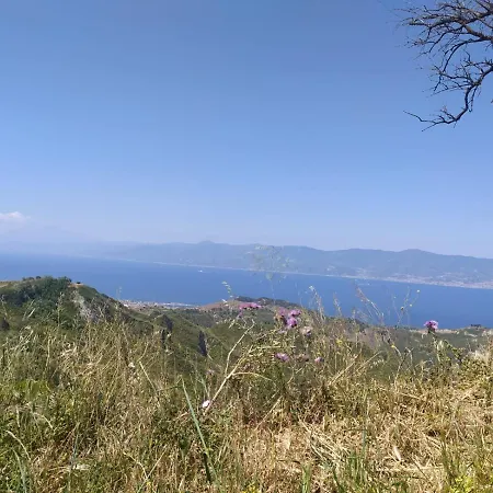 营地 Sant'anna In Oliveta Biologica Con Vista Sullo Stretto Di Messina Orti