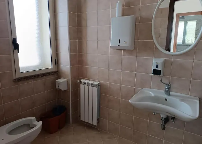 Sant'anna In Oliveta Biologica Con Vista Sullo Stretto Di Messina Parque de Campismo